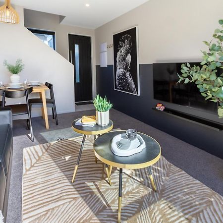 Luxury Without Limits In Cbd Christchurch Exterior photo